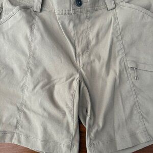 Duluth Trading Women's Dry on the Fly 7" Shorts - Smoky Tan